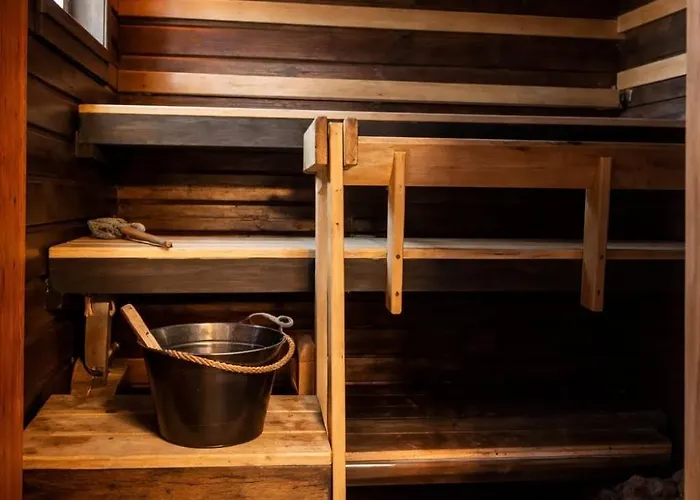 Private Archipelago With Large Βίλα